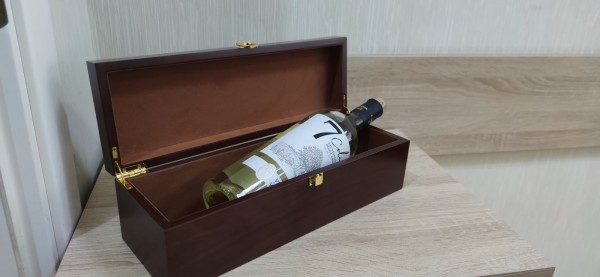  Коробка из дерева под алкоголь для упаковки бутылок 